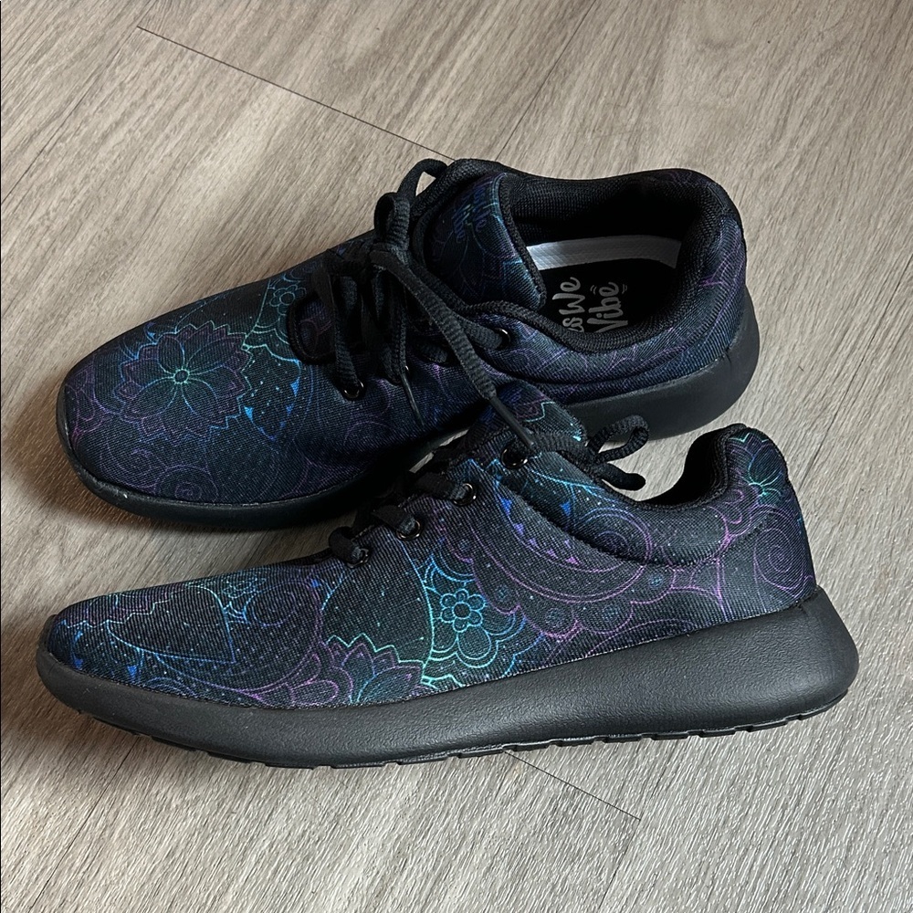 Yes We Vibe Women's Black Athletic Shoes - Picture 9 of 10